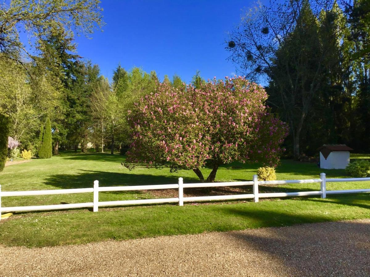 L'Aigrette Bed & Breakfast Veigné Exterior photo